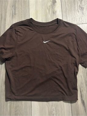 Nike Brown Slim Fit Tee with White Logo